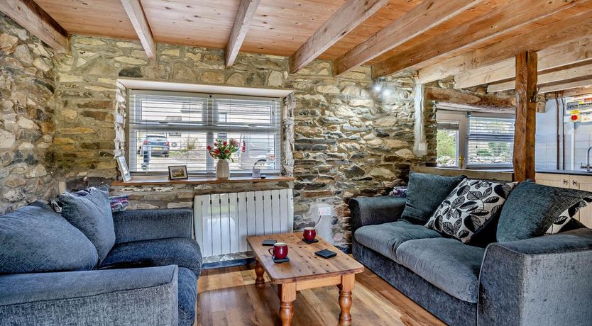 Photo of 2 Bed in Cross Inn