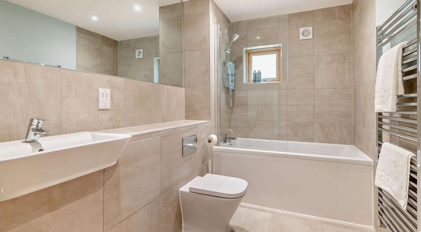 Photo of 3 Bed in Chapmanslade
