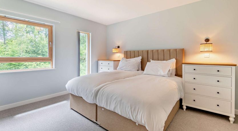 Photo of 3 Bed in Chapmanslade