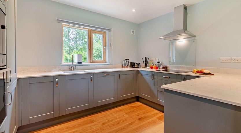 Photo of 3 Bed in Chapmanslade