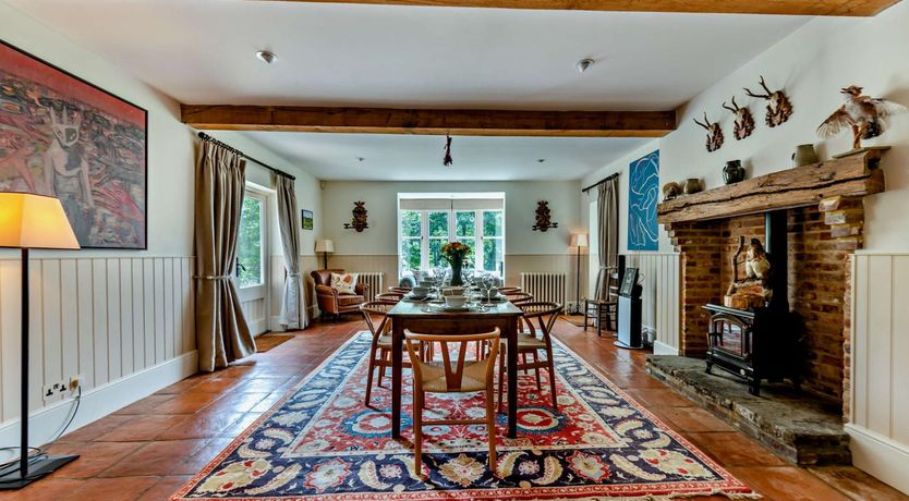 Photo of 6 Bed in Robertsbridge
