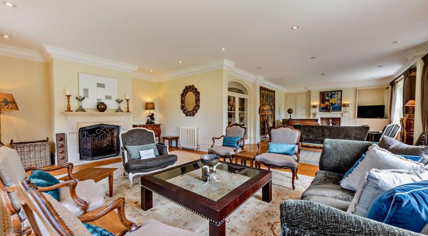 Photo of 6 Bed in Robertsbridge