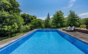 Photo of 6 Bed in Robertsbridge