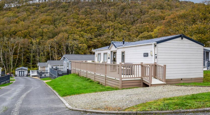 Photo of 2 Bed in Gilfachrheda