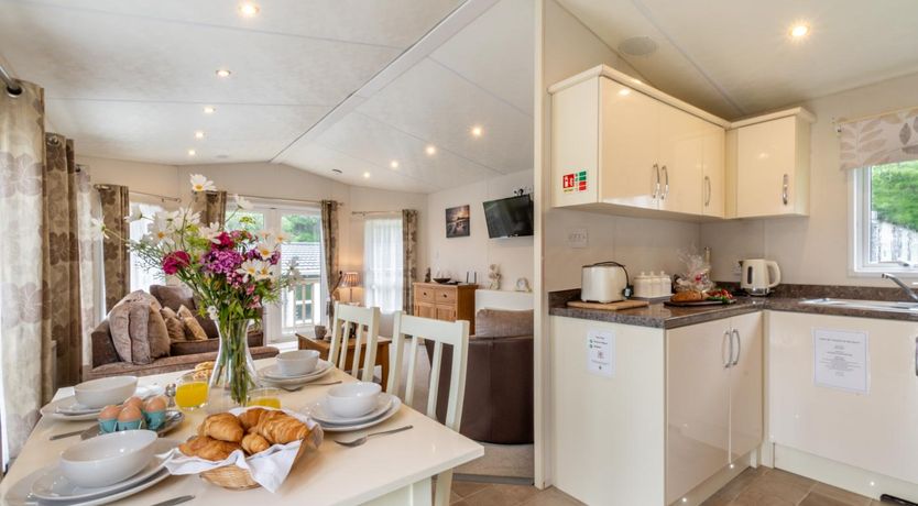 Photo of 2 Bed in Gilfachrheda