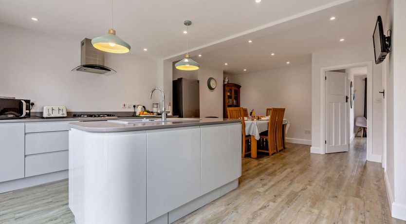 Photo of 3 Bed in Overstrand
