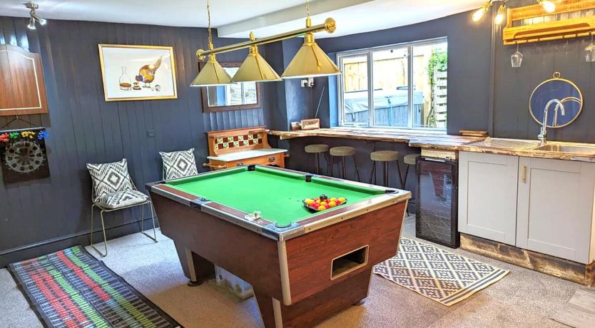 Photo of 9 Bed in St. Agnes