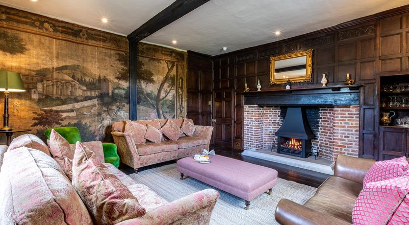 Photo of 6 Bed in Tollard Royal