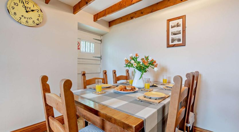 Photo of 2 Bed in Port Mulgrave
