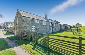 Photo of 2-bed-in-port-mulgrave