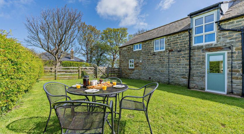 Photo of 2 Bed in Port Mulgrave