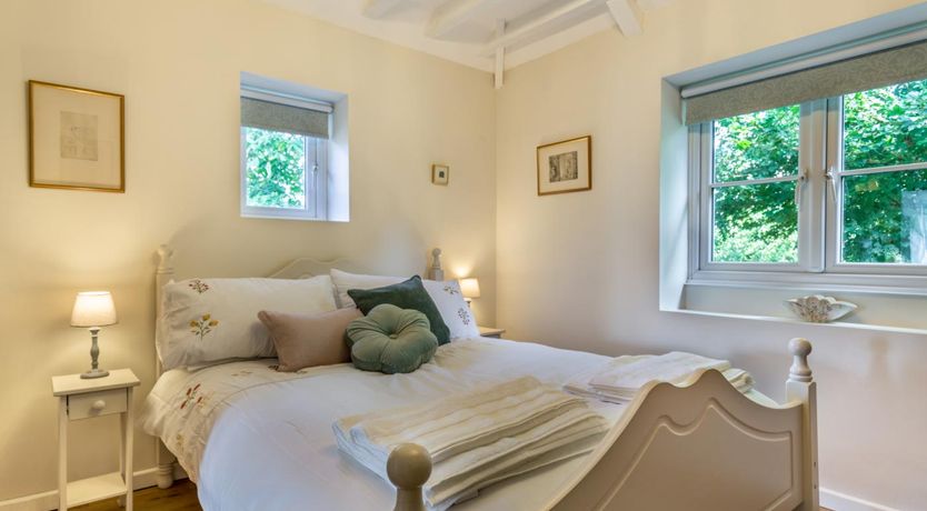 Photo of 2 Bed in Chideock