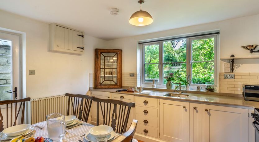 Photo of 2 Bed in Chideock