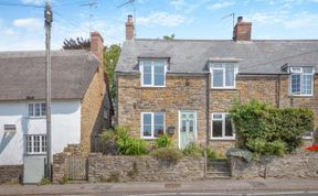 Photo of 2 Bed in Chideock