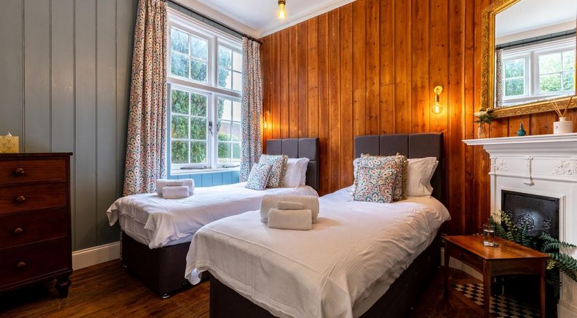 Photo of 2 Bed in Tollard Royal