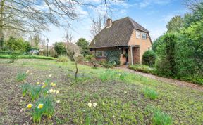 Photo of 2 Bed in Charing