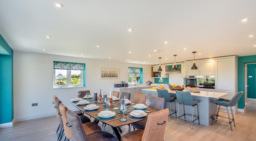 Photo of 5 Bed in Aberdaron
