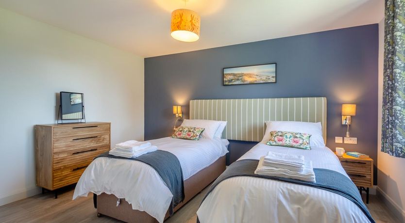 Photo of 5 Bed in Aberdaron