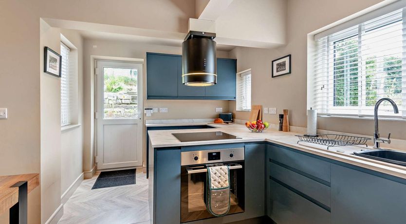 Photo of 4 Bed in Bamford