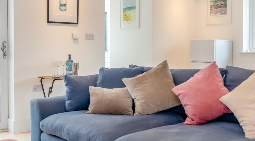 Photo of 4 Bed in St. Merryn