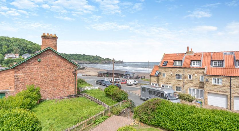 Photo of 3 Bed in Sandsend