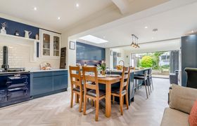 Photo of 3-bed-in-sandsend-2