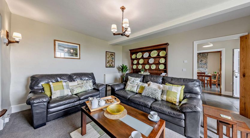 Photo of 3 Bed in Dyffryn Ardudwy