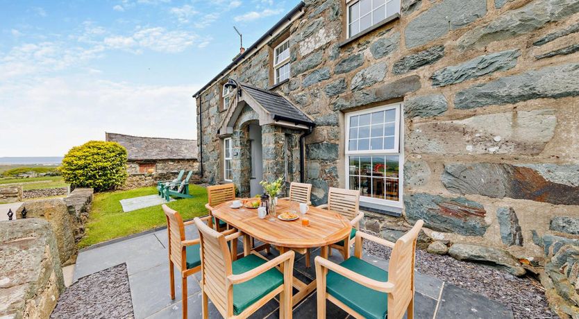 Photo of 3 Bed in Dyffryn Ardudwy