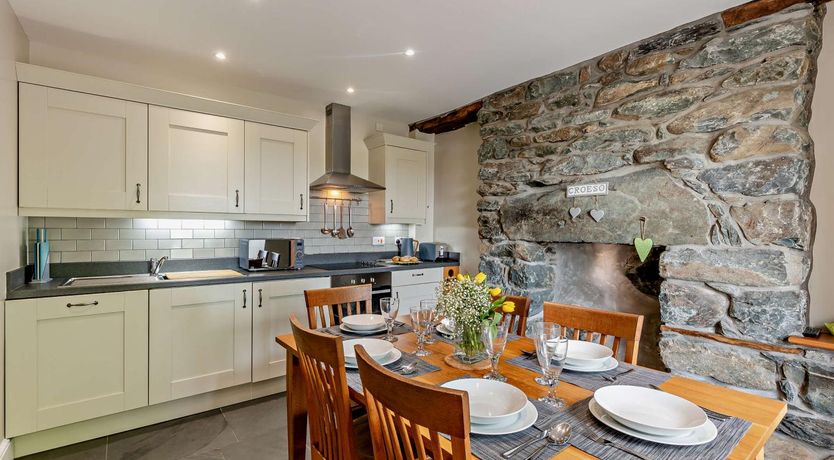 Photo of 3 Bed in Dyffryn Ardudwy