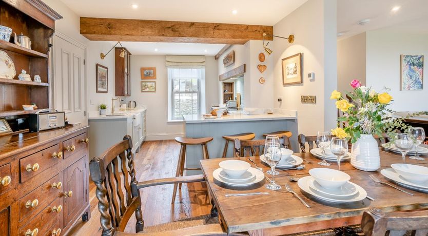 Photo of 4 Bed in Rhossili