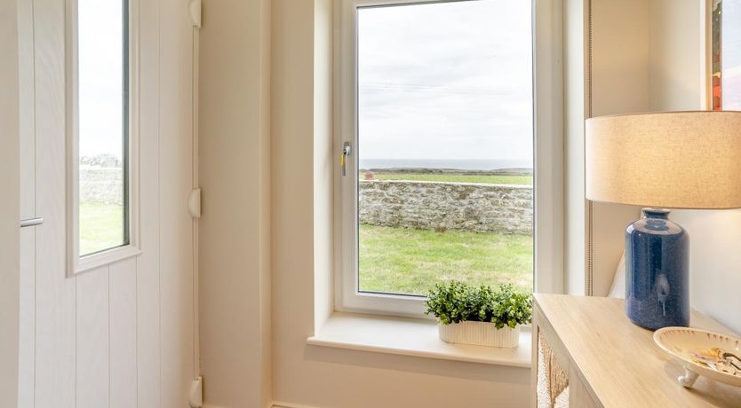 Photo of 4 Bed in Rhossili