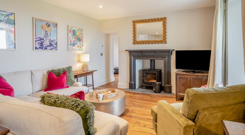 Photo of 4 Bed in Rhossili