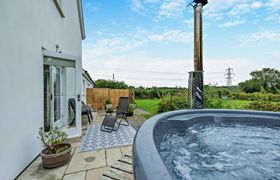 Photo of 6-bed-in-ludchurch