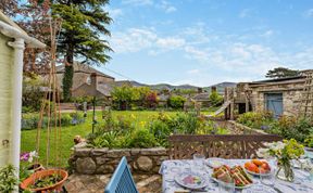 Photo of 3 Bed in Ruthin