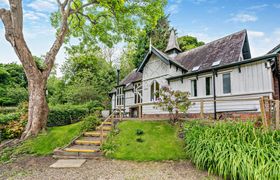 Photo of 3-bed-in-sandsend-3