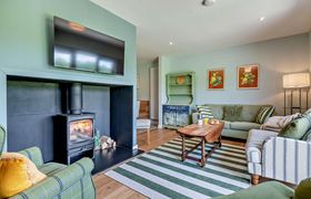 Photo of 3-bed-in-chapmanslade-1