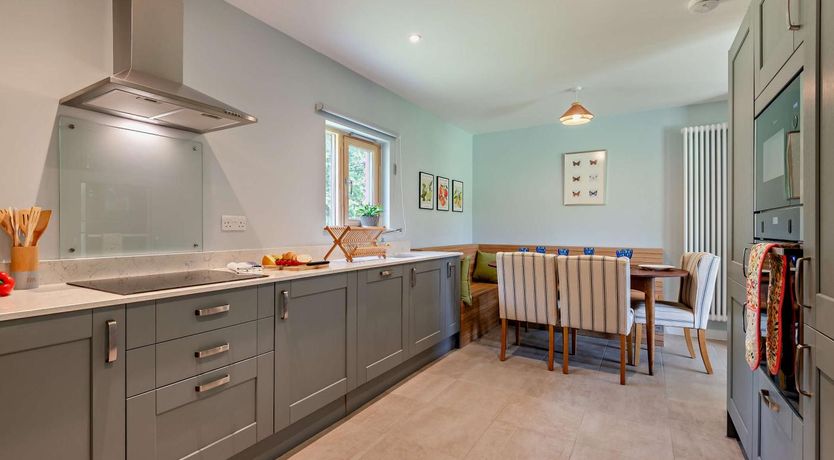 Photo of 3 Bed in Chapmanslade