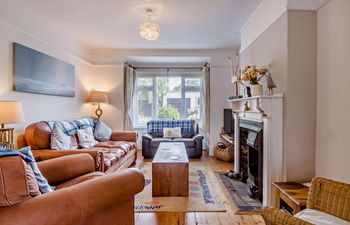 4 Bed in Mundesley Holiday Home