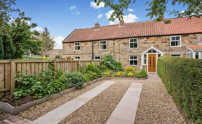 Photo of 2 Bed in Sleights