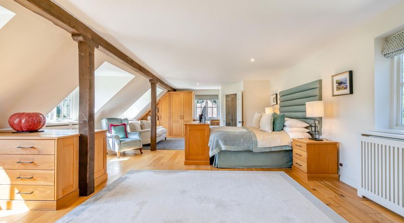 Photo of 7 Bed in Henley-on-Thames