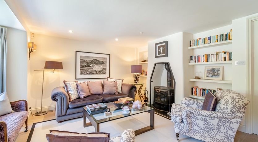 Photo of 7 Bed in Henley-on-Thames