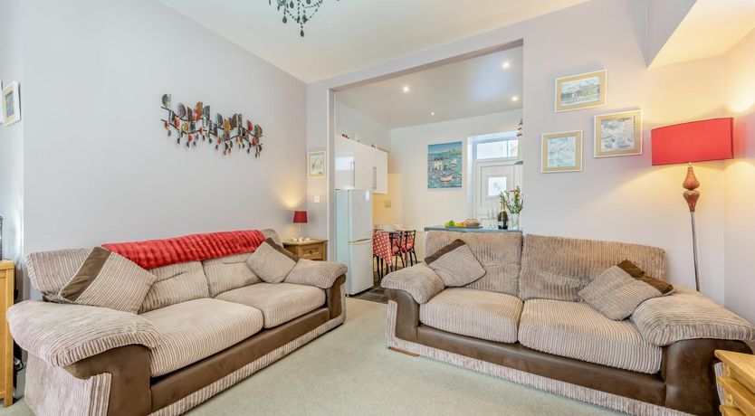 Photo of 2 Bed in Tenby