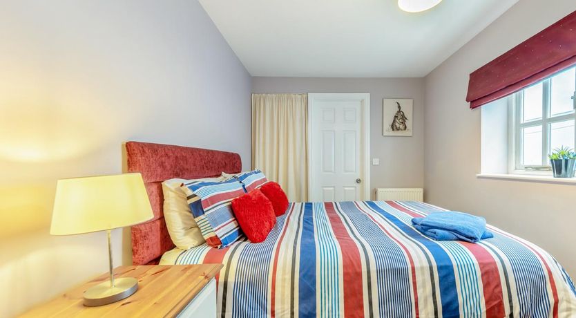 Photo of 2 Bed in Tenby