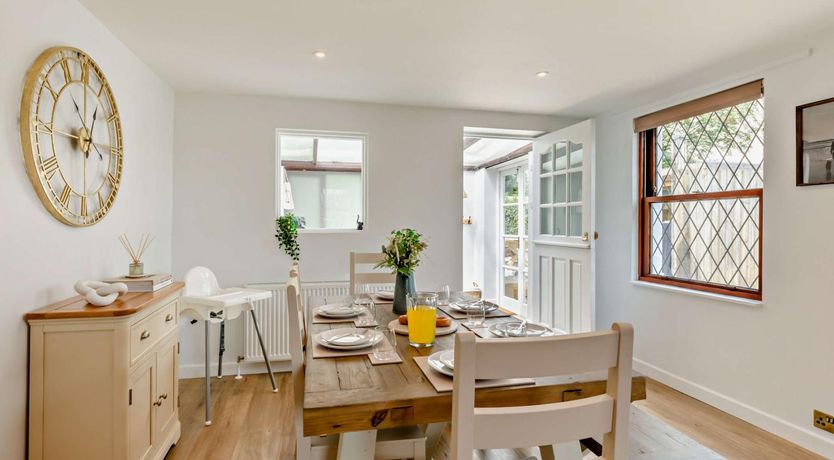 Photo of 3 Bed in West Down