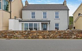 Photo of 4 Bed in Amroth