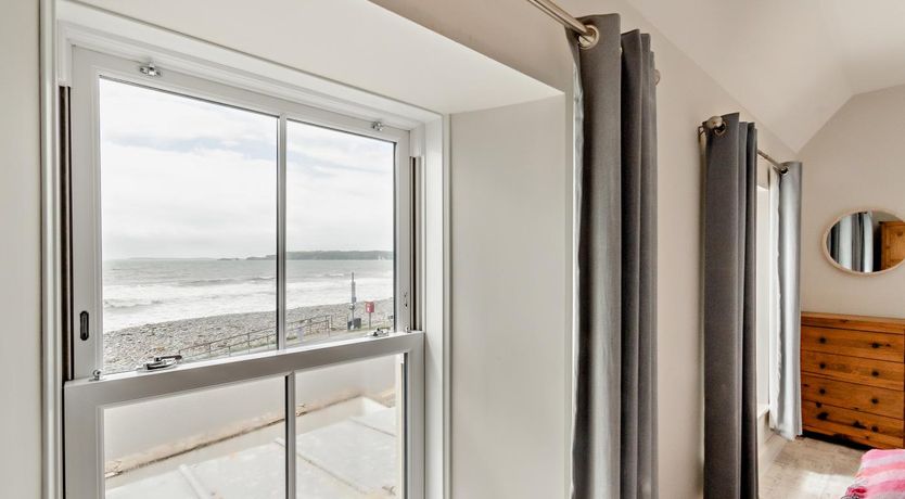 Photo of 4 Bed in Amroth