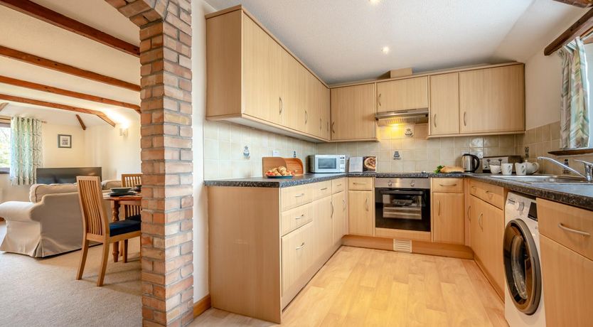 Photo of 3 Bed in St. Merryn