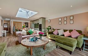 Photo of 2-bed-in-lyme-regis