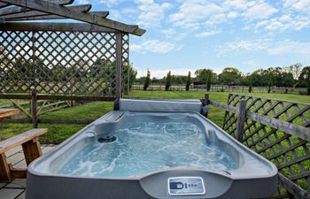 2 Bed in Blashford Holiday Home