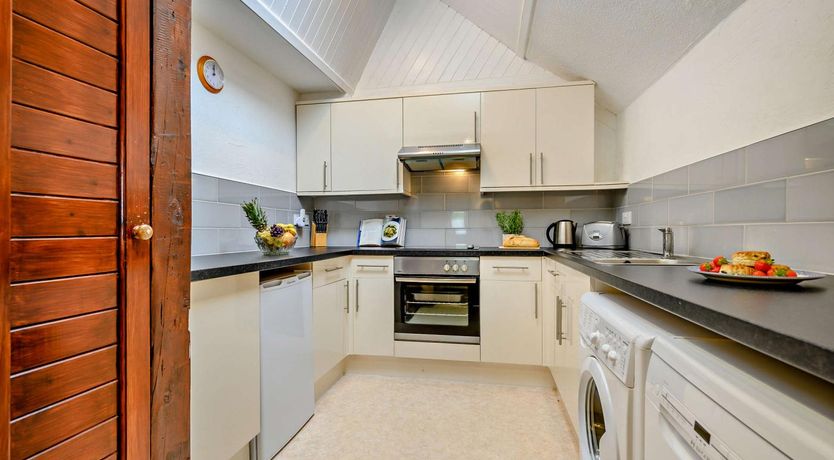Photo of 2 Bed in St. Merryn